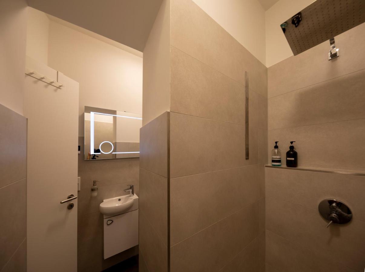 Jaybnb - Gemuetliches Apartment Direkt Am Hafen Von Dortmund Exterior foto